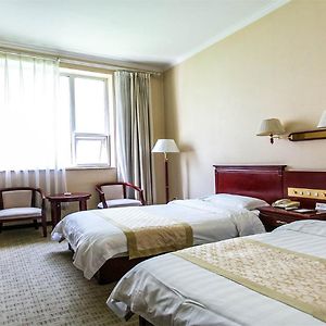 Deluxe Triple Suite